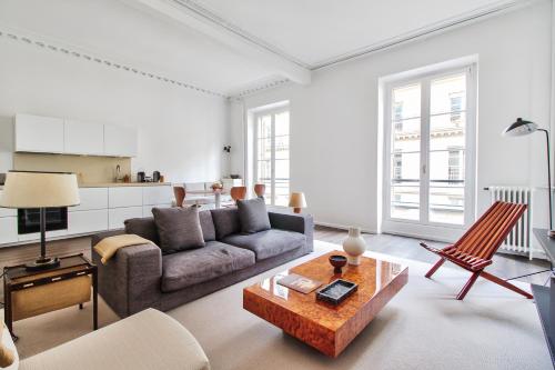 Modern Apt 3BDR/3BATH - Louvre Museum/Tuileries - Location saisonnière - Paris