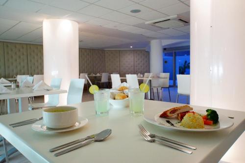 ラマダ カンクン シティ