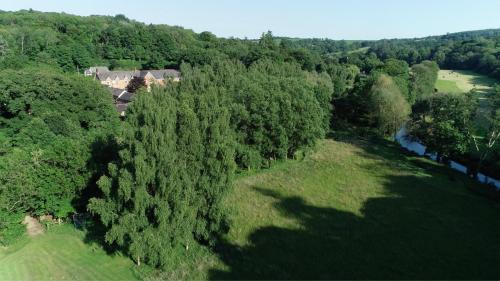 Fox & Hounds Country Hotel