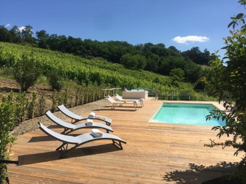  Villa Pongina with private pool, Pension in Montevarchi