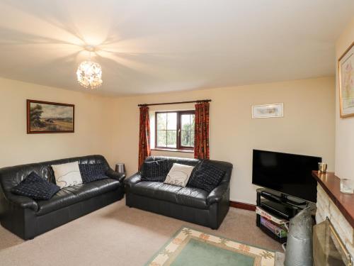 Lawn Farm Cottage - image 9