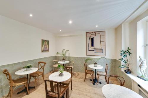 Food and beverages, Louisa Hotel in 16th - Trocadero