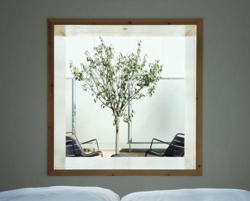 1 queen bed