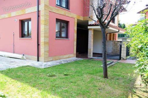  Chalet Tina Mayor: amplio jardín y tranquilidad muy cerca de la playa in Pesués