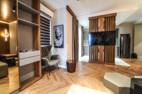 Haris Luxury Apartment no.4, Тирана (фото 6)