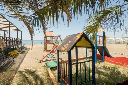 Pansionat Burgas - image 12