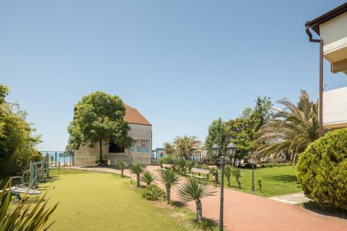 Pansionat Burgas - image 10