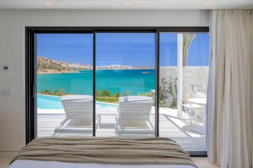 陽台/露台, The Island Concept Luxury Boutique Hotel in 聖尼古拉奧斯