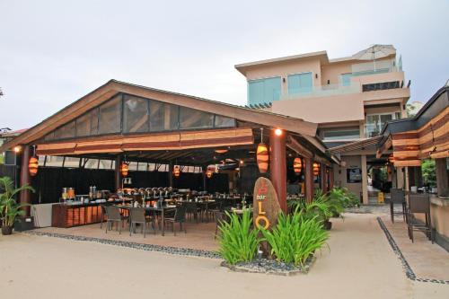 Two Seasons Boracay Beach Resort