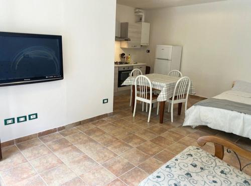 Appartamento con Giardino e Vista sulla Valmalenco in Torre di Santa Maria