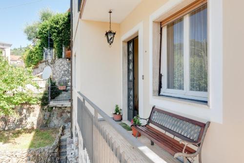 Splendido appartamento con giardino e 3 posti auto - image 8