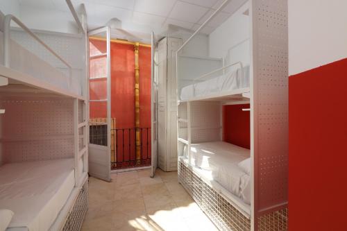 Feel Hostels City Center - image 8