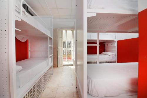 Feel Hostels City Center Room Type - Bed in 8-Bed Dormitory Room