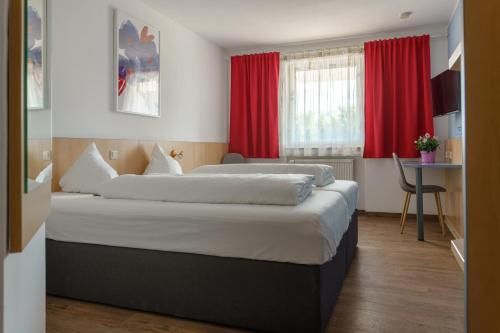 Motel Drei König- Ihr Transithotel - Accommodation - Heimsheim