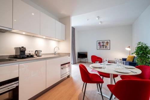 PREMIER SUITES Amsterdam - image 4