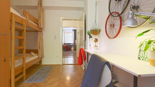 Tchaikovsky Hostel Split (T-Hostel) – Split, MD