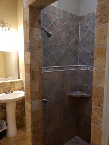Iron Horse Inn - image 3