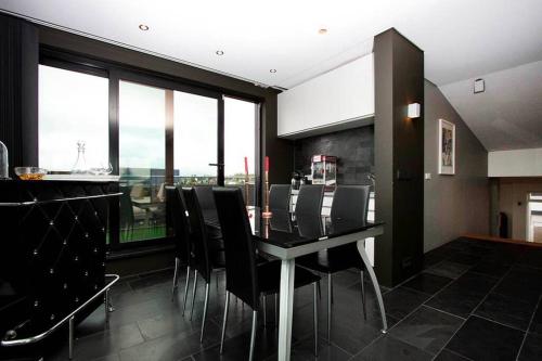 Sunny and Spacious Luxury House in 林德賽爾
