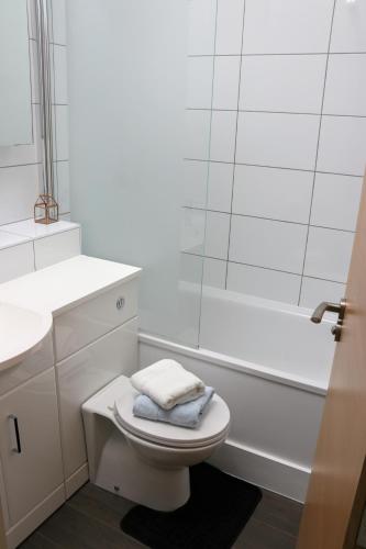 Aisiki Apartments at Upton Road - image 7