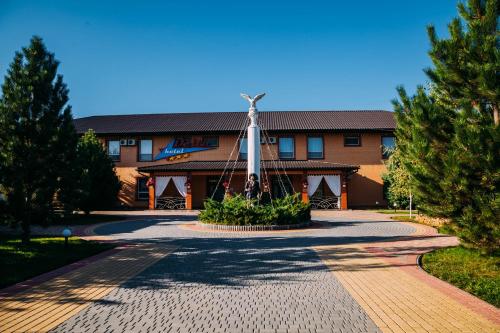 Delta Hotel - image 7