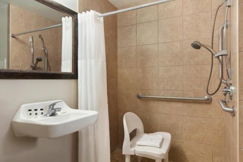 Country Inn & Suites by Radisson, Gainesville, FL