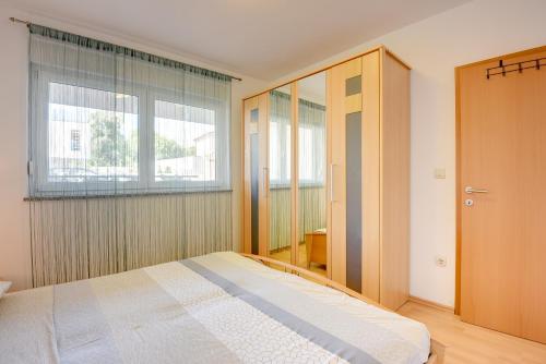 Apartment Mores - image 7