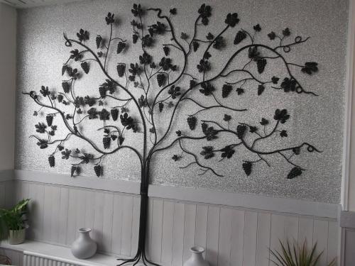 Elmfield - image 12