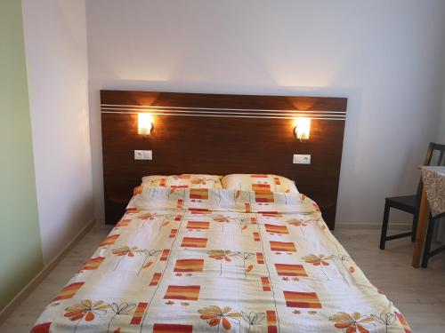 2 bedrooms, 3 beds