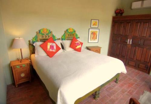 Casa de la Noche Room Type - Triple Room