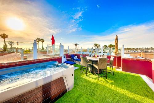 NB-1824C Rooftop Spa View - image 25