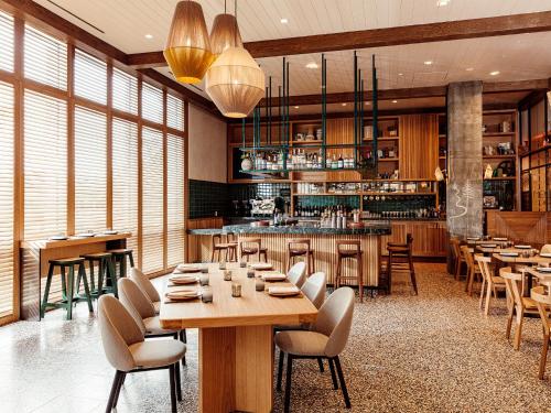 262531816 Hotel June West LA, a Member of Design Hotels