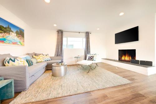 Newport Family Desire I & II in Newport Beach, USA