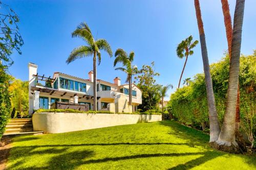 #1540 - La Jolla Cove Beauty - image 8
