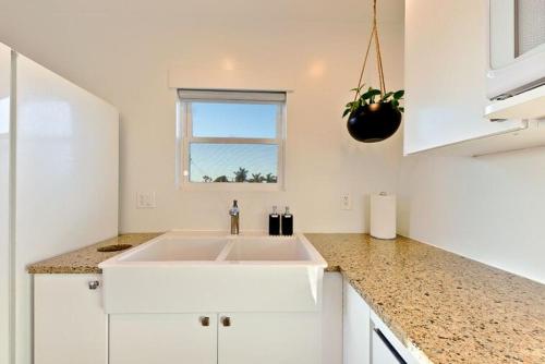 CB-395B - Carlsbad Village Haven - Unit B - image 5