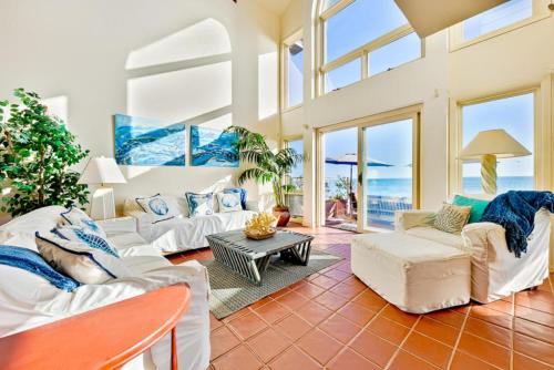 DP-391 Oceanfront Family Beach House - image 7