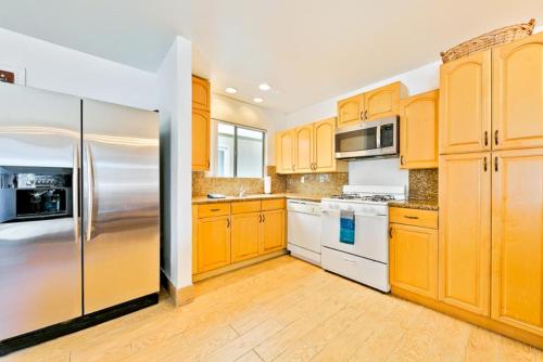 NB-124A - Newport Beachhouse I - image 3