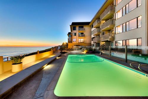 SOL-767 - Beachfront Del Mar Beach Club - main image