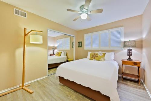 NB-206C - Newport Beach Simplicity III - image 6