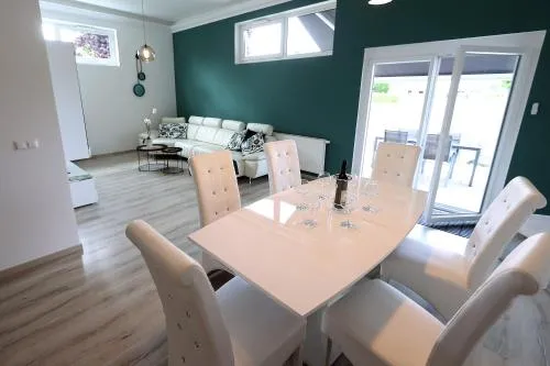Exklusive FW mit 3 SZ und großer Terrasse in Gratkorn, Österreich