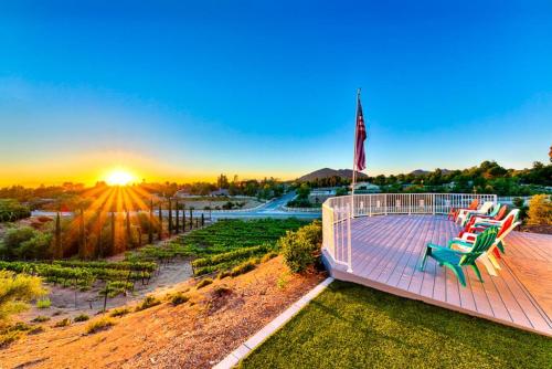 TV-392 - The Vineyard Estate - image 13