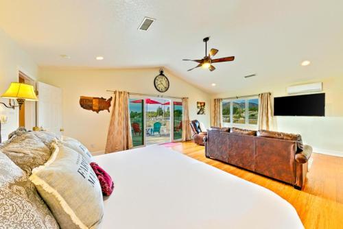 TV-392 - The Vineyard Estate - image 14