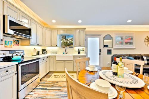TV-392A - Wine Country Couples Cottage - main image