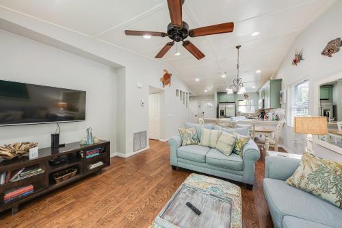 Key Lime Cottage West - image 9