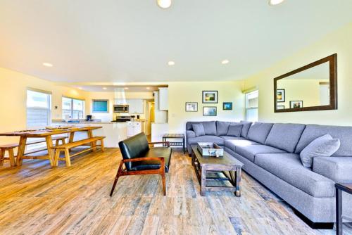 NB-126A - Stunning Home Steps To Beach - image 2