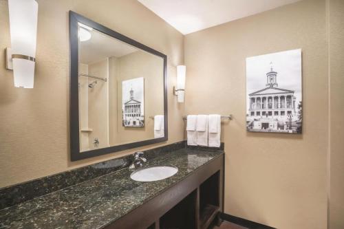 La Quinta by Wyndham Smyrna TN - Nashville - image 6