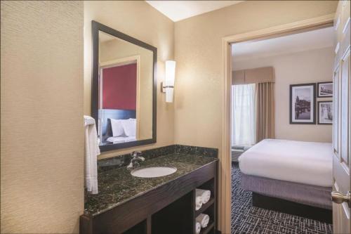 La Quinta by Wyndham Smyrna TN - Nashville - image 13