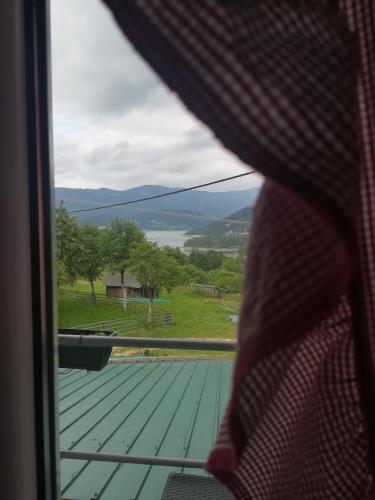 A szálláshely kívülről, Vikendica Jezdić (Vikendica Jezdic) in Zaovine