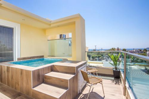 Billy's Studios Room Type - Deluxe Suite with Spa Bath