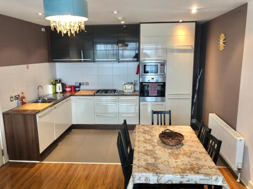 ห้องครัว, CK Serviced Apartments Belfast in เบลฟาสต์ แอร์พอร์ต