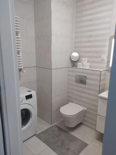 Silver Apartment